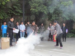 高臣药业2014年消防演习培训